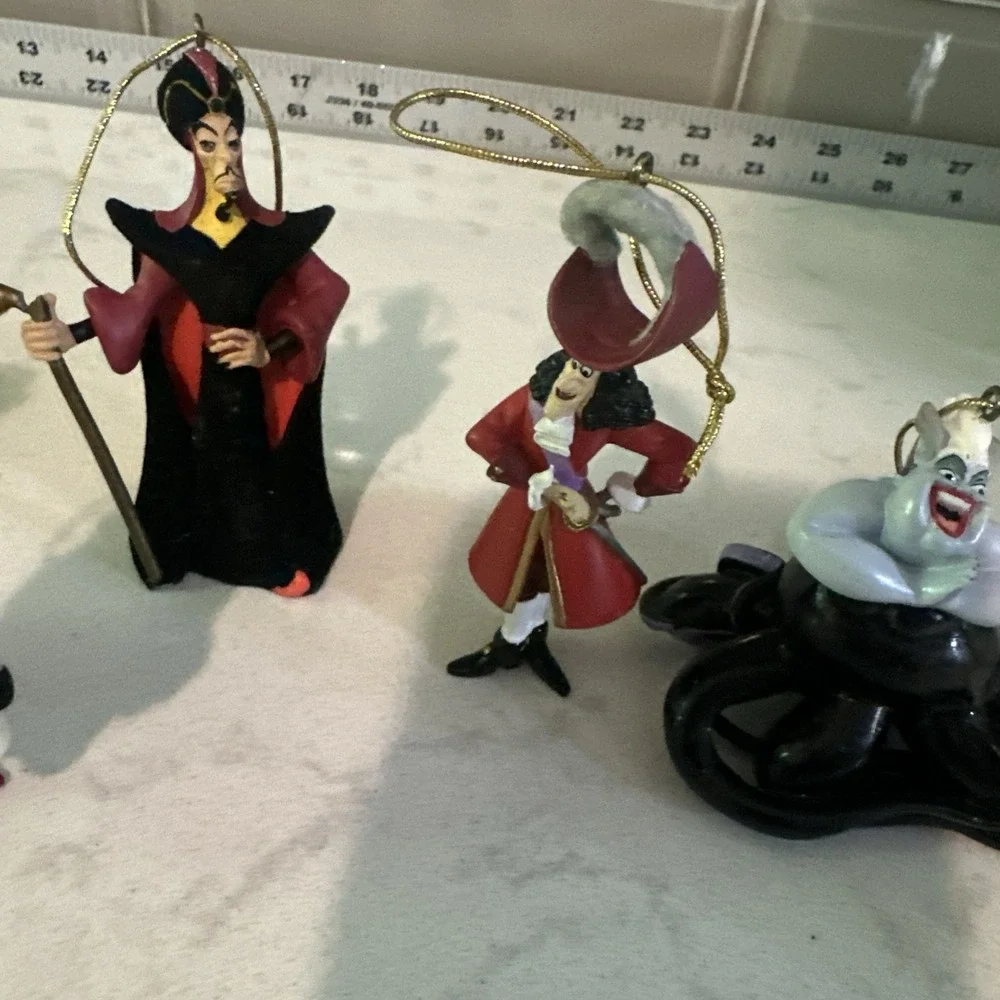 Disney Villains Ornament Set Storybook Figurines Ursula Hook Cruella Jafar 5 Pcs